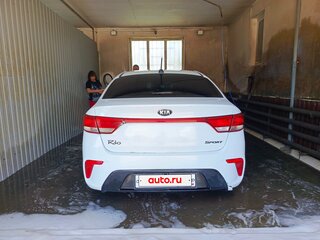 2017 Kia Rio IV, белый, 900000 рублей, вид 3