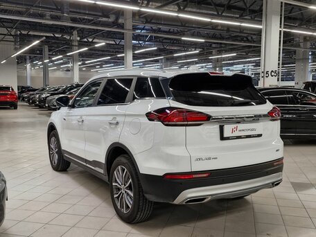 2022 Geely Atlas Pro, белый, 1639000 рублей, вид 4