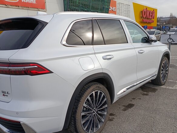 2025 Geely Monjaro (Xingyue L) I Рестайлинг (China Market), белый, 4250000 рублей - вид 6