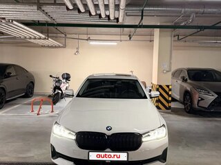 2021 BMW 5 серии 523d xDrive VII (G30/G31/G38) Рестайлинг, белый, 5230000 рублей, вид 3