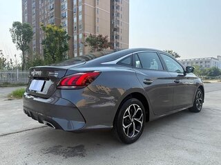 2023 MG 5 II, серебристый, 890000 рублей, вид 5