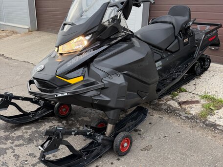 2026 BRP Ski-Doo Skandic LE 900 ACE, чёрный, 2150000 рублей, вид 2