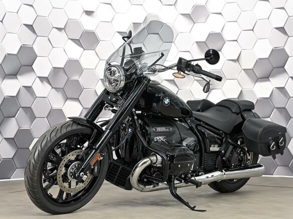 2024 BMW R 18, чёрный, 1729000 рублей - вид 1