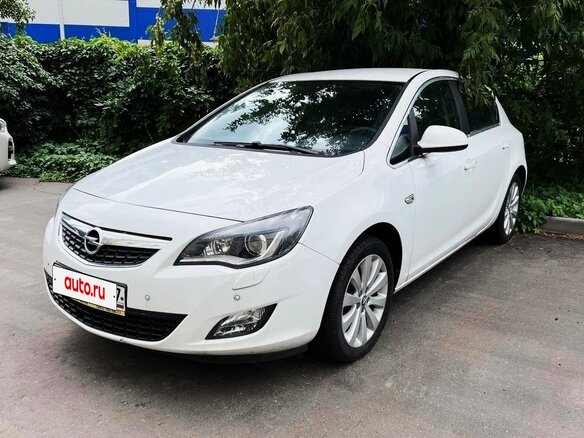 2010 Opel Astra J, белый, 850000 рублей