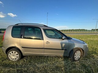 2011 Skoda Roomster I Рестайлинг, серый, 650000 рублей, вид 2
