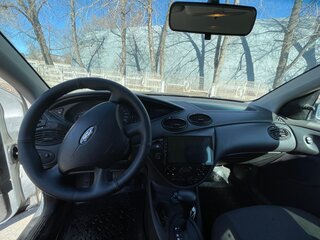 2004 Ford Focus I Рестайлинг, серебристый, 400000 рублей, вид 4