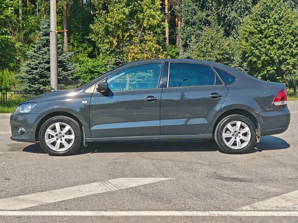 2015 Volkswagen Polo V, серый, 959000 рублей - вид 4