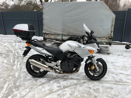 2005 Honda CB 650F, серебристый, 465000 рублей, вид 1