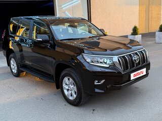 2022 Toyota Land Cruiser Prado 150 Series Рестайлинг 3, чёрный, 9700000 рублей, вид 3