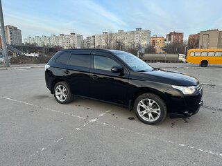 2013 Mitsubishi Outlander III, чёрный, 1390000 рублей, вид 5