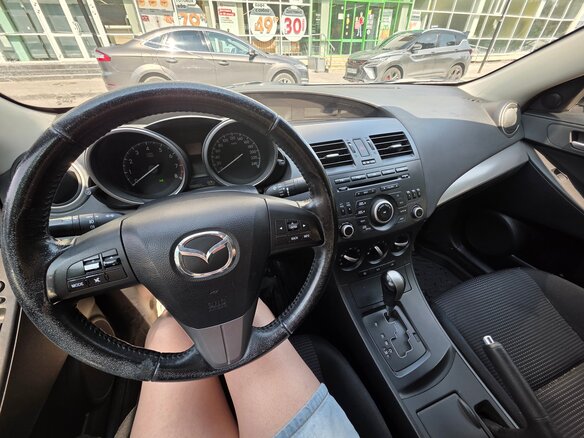 2011 Mazda 3 II (BL) Рестайлинг, белый, 750000 рублей - вид 5
