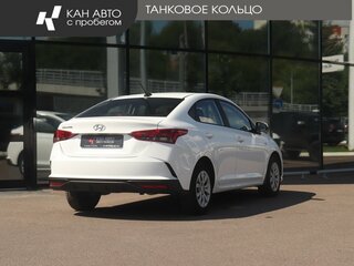 2021 Hyundai Solaris II Рестайлинг, белый, 1577000 рублей, вид 3