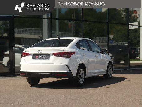 2021 Hyundai Solaris II Рестайлинг, белый, 1470000 рублей, вид 3