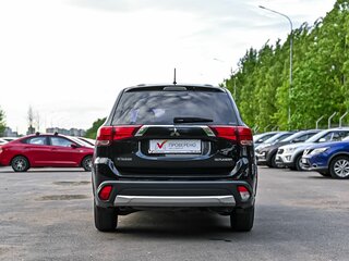 2015 Mitsubishi Outlander III Рестайлинг 2, чёрный, 1310000 рублей, вид 4