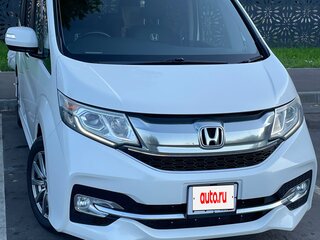 2016 Honda Stepwgn Spada V, белый, 1720000 рублей, вид 1
