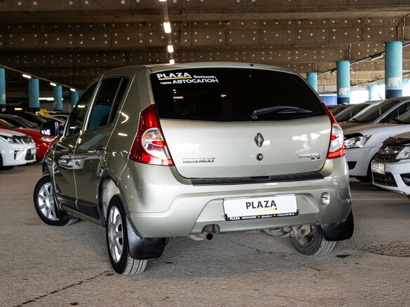 2013 Renault Sandero I, бежевый - вид 3