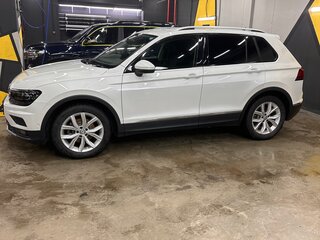 2017 Volkswagen Tiguan II, белый, 2180000 рублей, вид 5