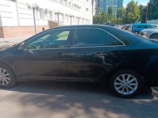 2017 Toyota Camry VII (XV50) Рестайлинг, чёрный, 2104000 рублей, вид 5