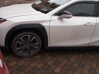 2019 Lexus UX 250h I, белый, 3360000 рублей, вид 2