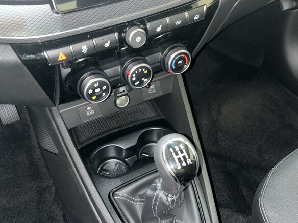 2026 Lada (ВАЗ) Vesta I Рестайлинг (NG), серый, 1805000 рублей - вид 9