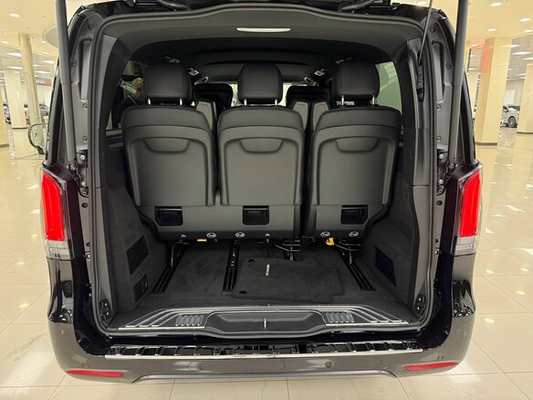 2026 Mercedes-Benz V-Класс 300 d экстра длинный III (W447) Рестайлинг 2, чёрный - вид 14