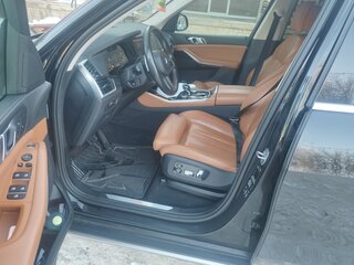 2019 BMW X5 30d IV (G05/G18), чёрный, 5300000 рублей, вид 4