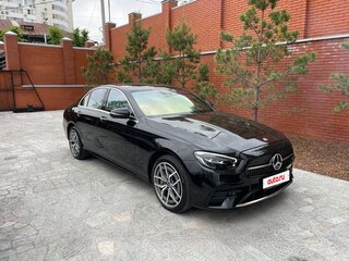 2021 Mercedes-Benz E-Класс 350 d V (W213, S213, C238) Рестайлинг, чёрный, 6000000 рублей, вид 1