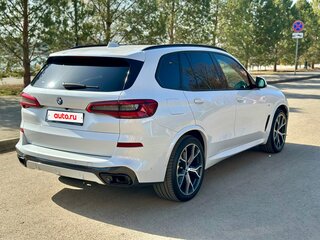 2019 BMW X5 30d IV (G05/G18), белый, 5500000 рублей, вид 5