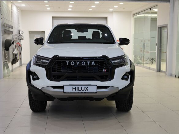 2025 Toyota Hilux VIII Рестайлинг 2, белый - вид 1