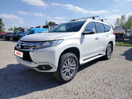 Mitsubishi Pajero Sport III