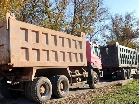 2011 JAC HFC 3252, красный, 980000 рублей - вид 1