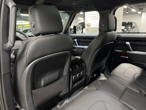 2025 Land Rover Defender 110 II, серый, 10200060 рублей - вид 8