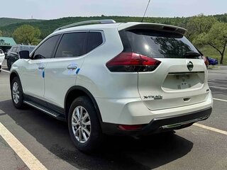 2023 Nissan X-Trail III Рестайлинг, белый, 1700999 рублей, вид 4