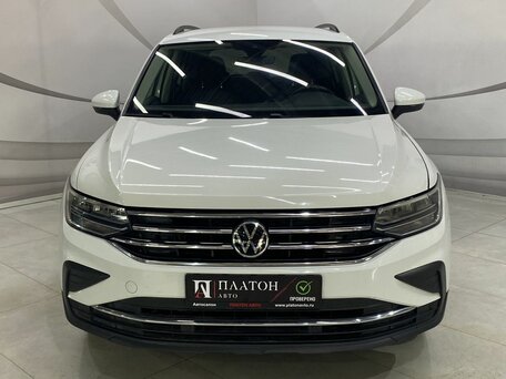 2021 Volkswagen Tiguan II Рестайлинг, белый, 2595000 рублей, вид 2
