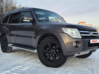 2010 Mitsubishi Pajero IV, коричневый, 2500000 рублей, вид 2