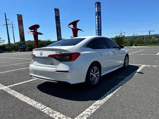2022 Honda Civic XI, белый, 1235000 рублей, вид 4