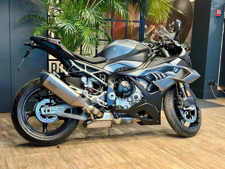 2025 BMW S 1000 RR, чёрный, 3150000 рублей, вид 3