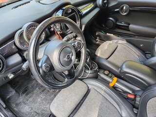 2016 Mini Hatch Cooper S III (F55/F56), красный, 1980000 рублей, вид 4