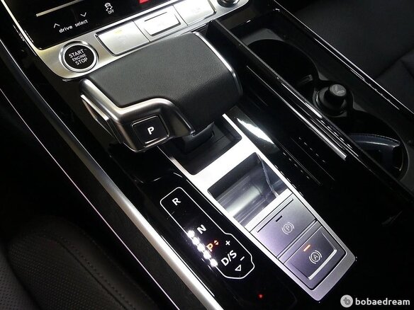 2023 Audi A8 Long 50 TDI IV (D5) Рестайлинг, серебристый, 9426196 рублей - вид 14