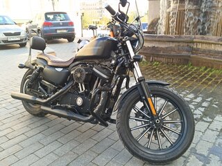 2011 Harley-Davidson Sportster 883, чёрный, 800000 рублей, вид 1