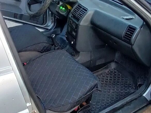 2004 Lada (ВАЗ) 2112, серебристый, 350000 рублей - вид 7