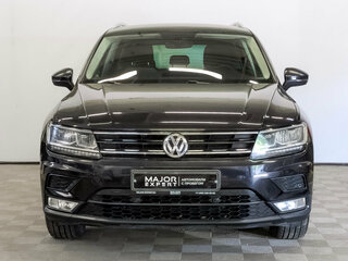 2017 Volkswagen Tiguan II, чёрный, 2290000 рублей, вид 2