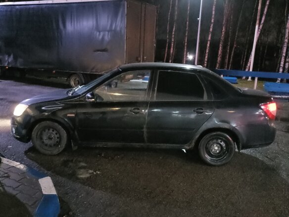 2014 Lada (ВАЗ) Granta I, чёрный, 130000 рублей - вид 3