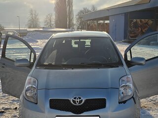 2008 Toyota Yaris Multimode II, серебристый, 798000 рублей, вид 1