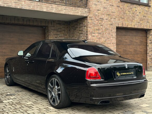 2016 Rolls-Royce Ghost I Рестайлинг (Series II), чёрный, 13200000 рублей - вид 8