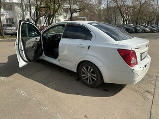 2014 Chevrolet Aveo II, белый, 315000 рублей, вид 3