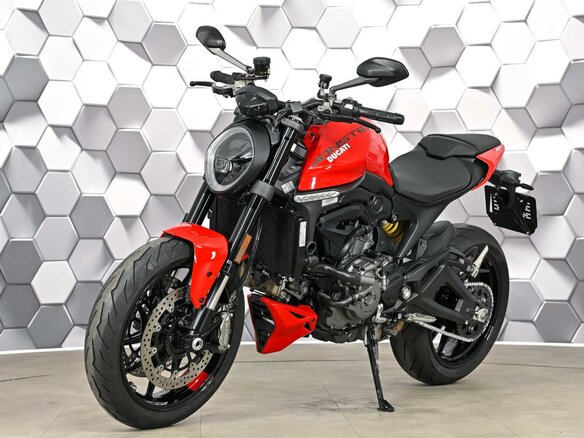 2023 Ducati Monster 937, красный, 899000 рублей - вид 1