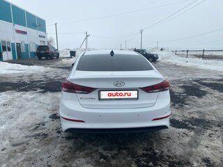 2018 Hyundai Elantra VI (AD), белый, 1390000 рублей, вид 5