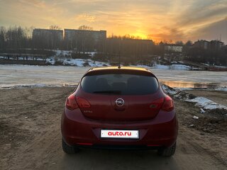 2011 Opel Astra J, красный, 849000 рублей, вид 3