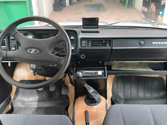 2007 Lada (ВАЗ) 21053-20, белый, 350000 рублей - вид 16